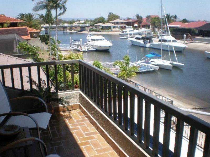 5 Van Diemen Place North, Qld, Hollywell QLD 4216