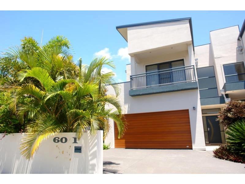 1/60 Bayview Street, Runaway Bay QLD 4216