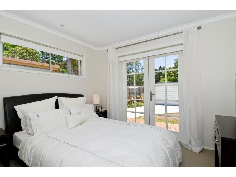 37 Mungera Street, Runaway Bay QLD 4216