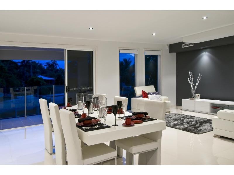 Broadbeach Waters QLD 4218