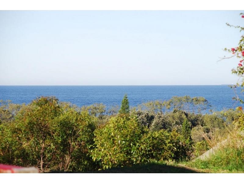 8 Pacific Vista Drive, Byron Bay NSW 2481
