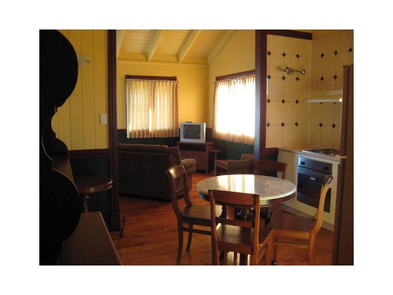 4/2b Kalemajere Drive, Suffolk Park NSW 2481