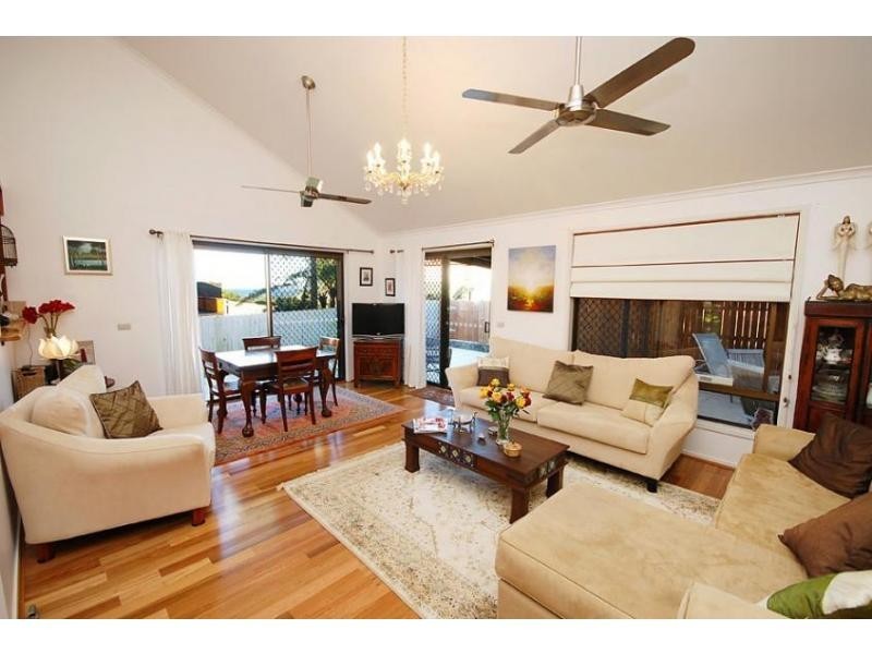 8 Pacific Vista Drive, Byron Bay NSW 2481