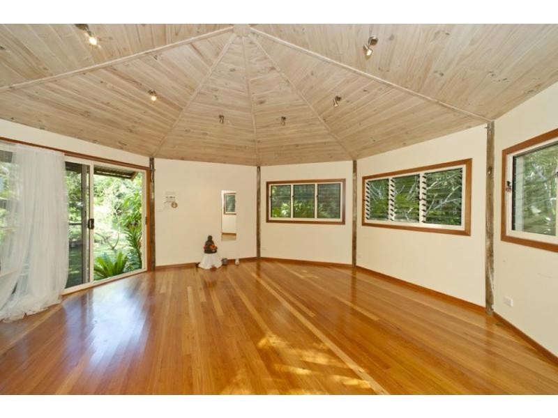 77 Parkway Drive, Ewingsdale NSW 2481