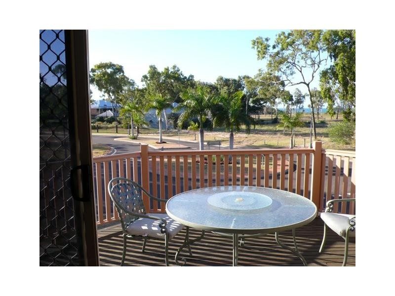 Moore Park Beach QLD 4670