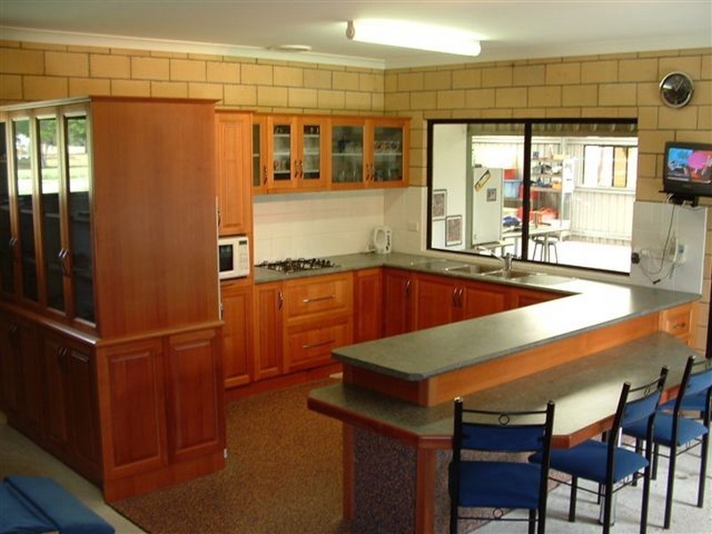 Sharon QLD 4670