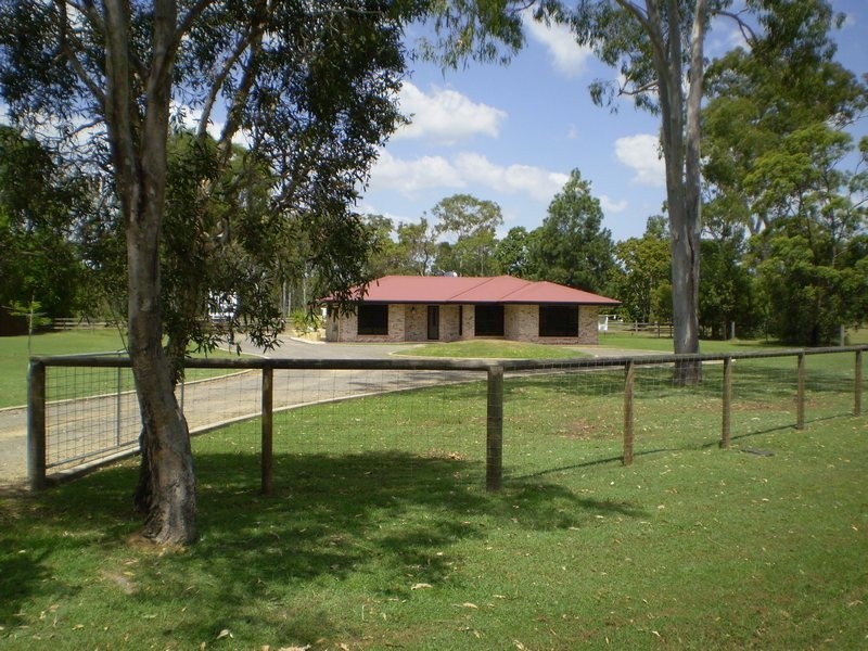 Sharon QLD 4670