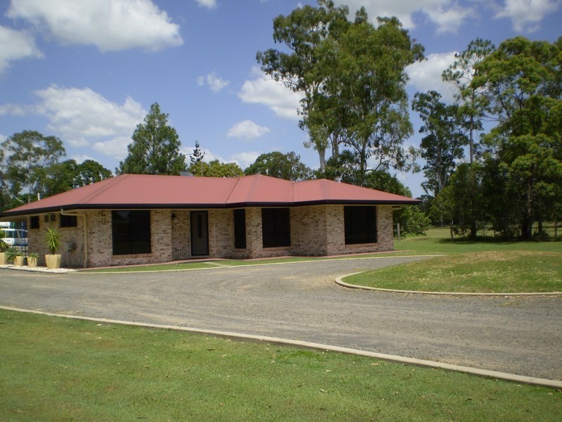 Sharon QLD 4670