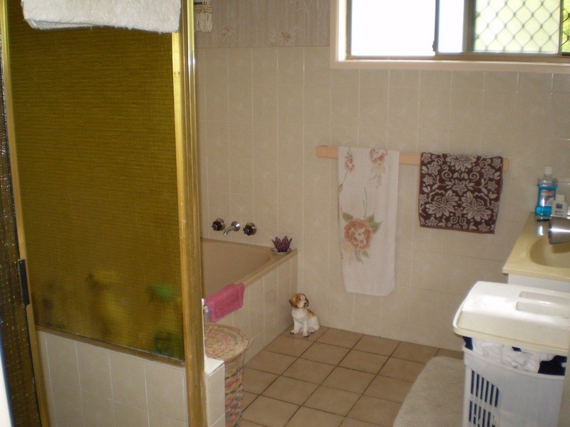 Avenell Heights QLD 4670
