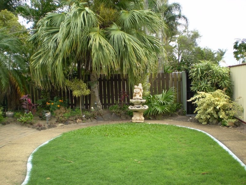 Avenell Heights QLD 4670