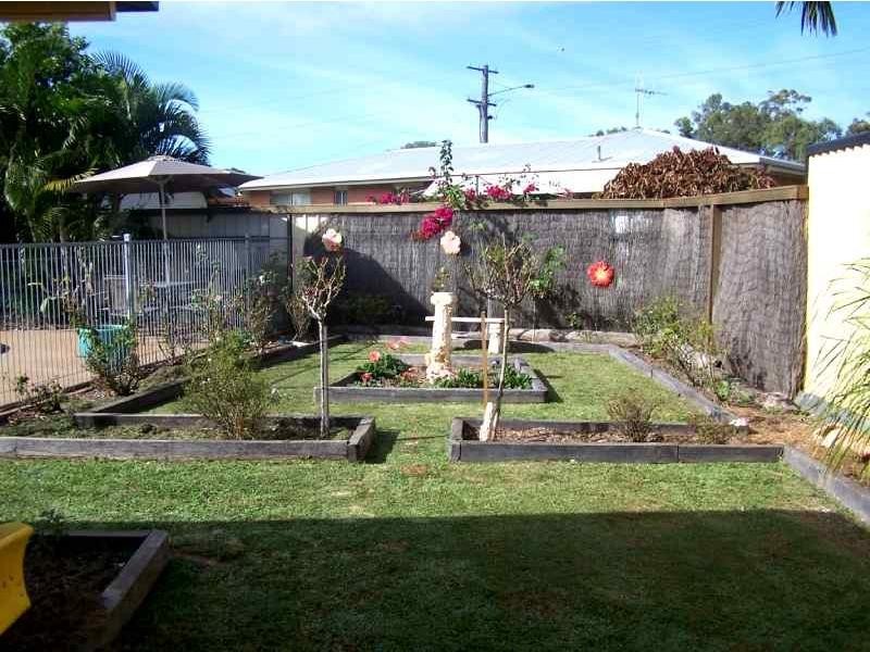 6 Greathead Road, Kepnock QLD 4670