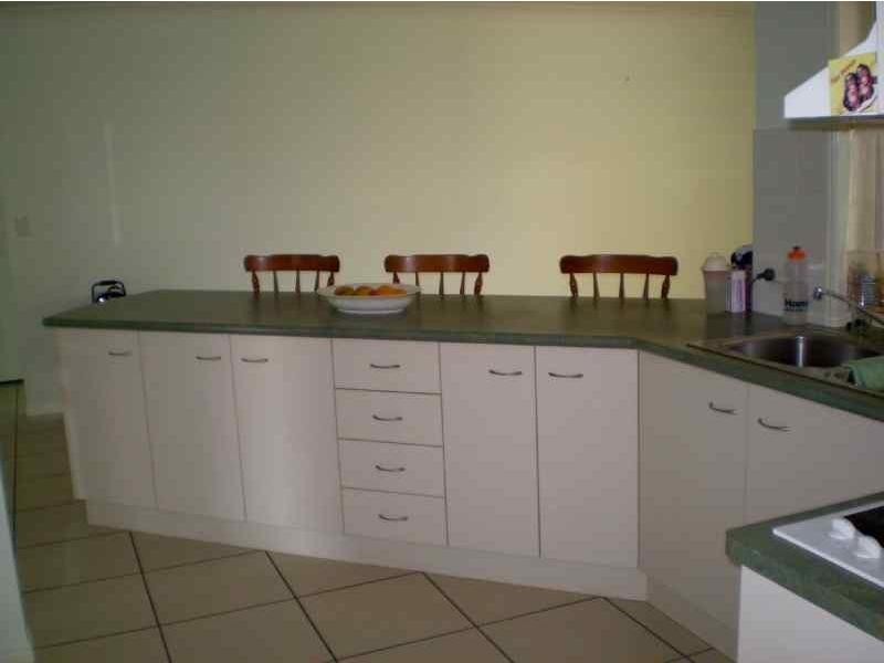 1 Carnarvon Court, Branyan QLD 4670