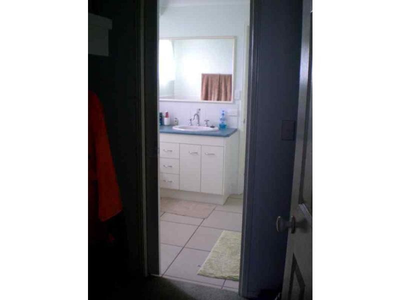 1 Carnarvon Court, Branyan QLD 4670