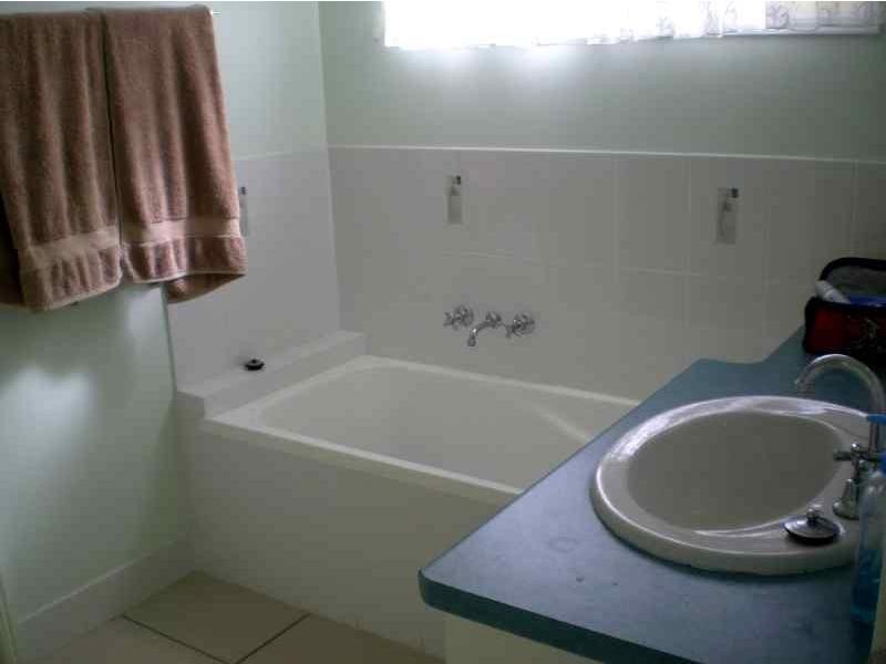 1 Carnarvon Court, Branyan QLD 4670