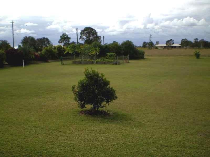 1 Carnarvon Court, Branyan QLD 4670