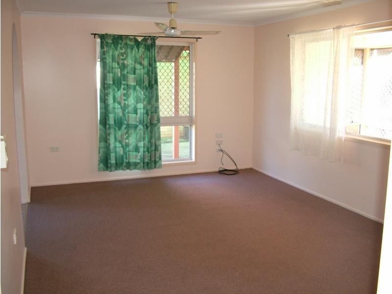 Walkervale QLD 4670