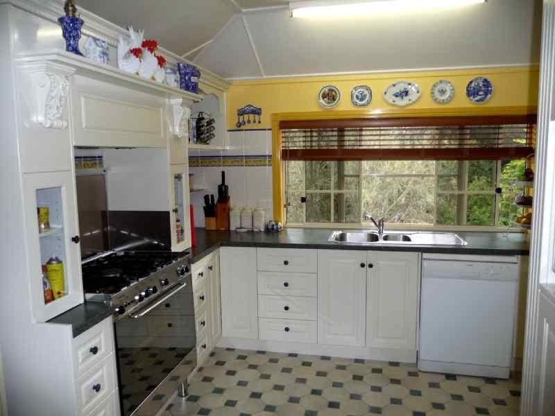 Sharon QLD 4670