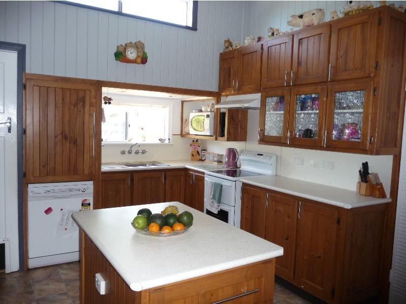 Walkervale QLD 4670