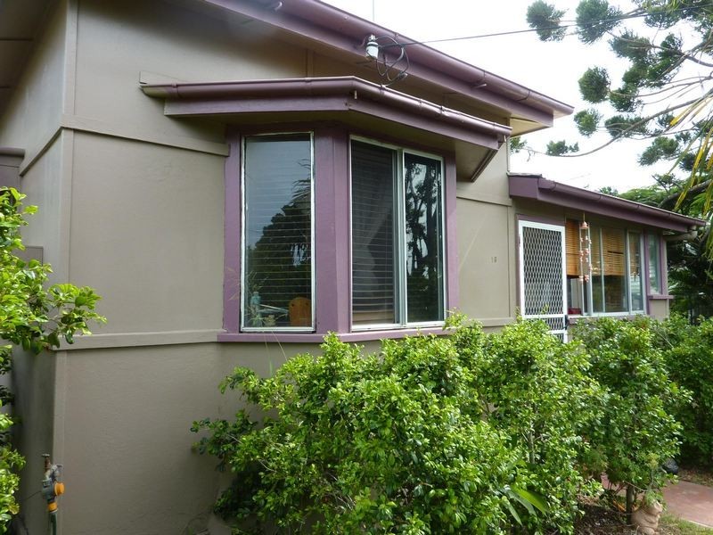 18 Walker Street, Walkervale QLD 4670