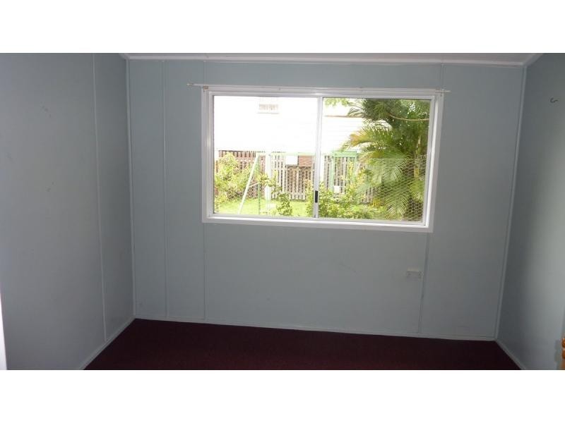 18 Walker Street, Walkervale QLD 4670