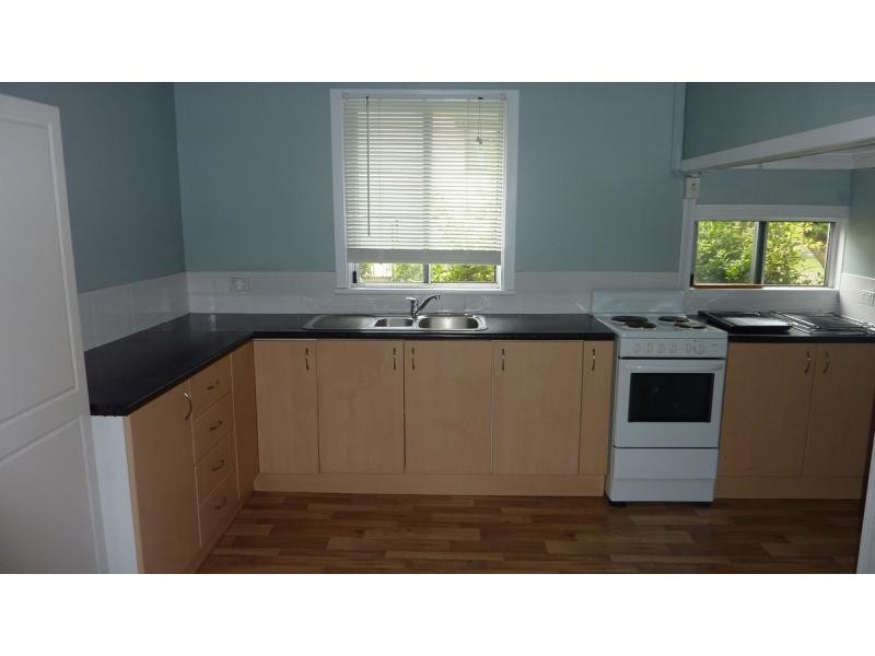 18 Walker Street, Walkervale QLD 4670