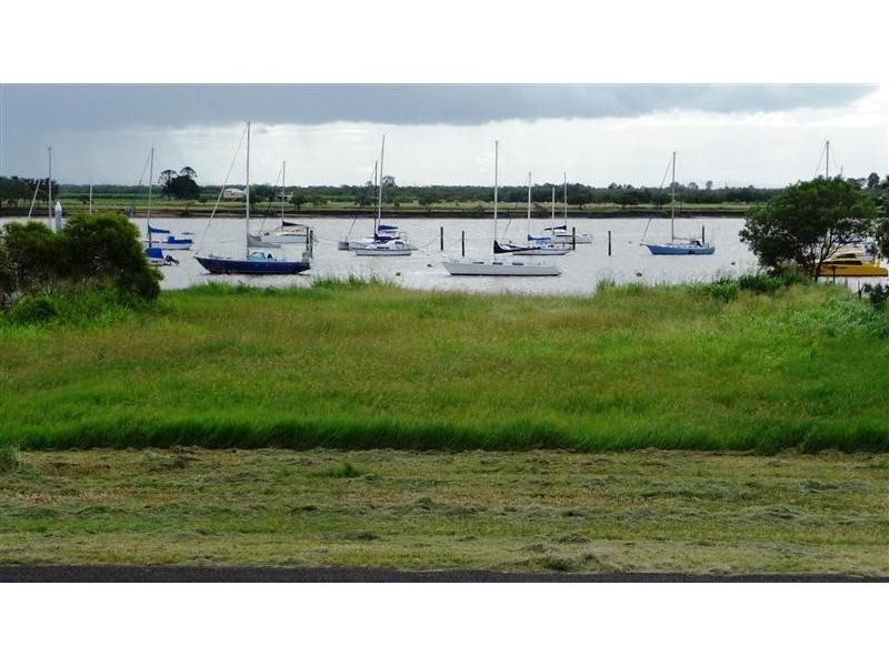 Burnett Heads QLD 4670