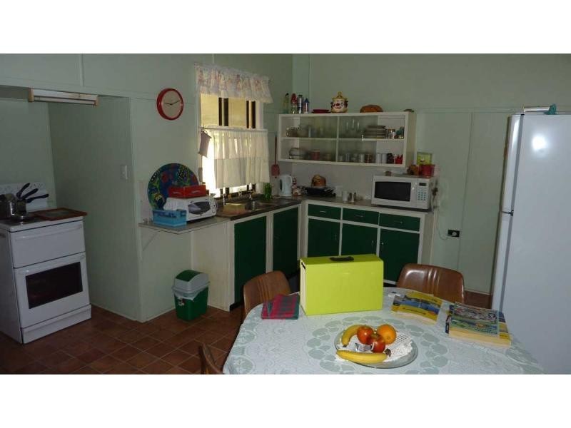 Svensson Heights QLD 4670