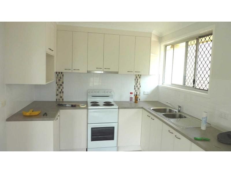 Avenell Heights QLD 4670