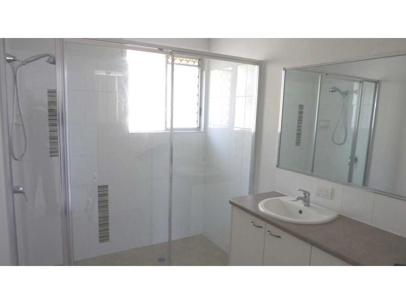 Avenell Heights QLD 4670