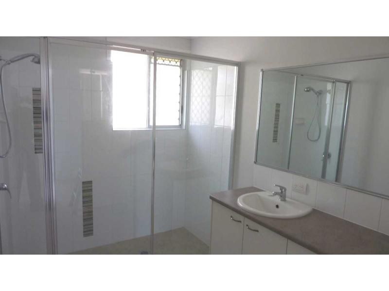 Avenell Heights QLD 4670