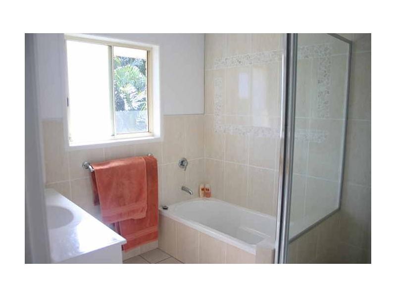 2a Hargreaves, Bundaberg South QLD 4670