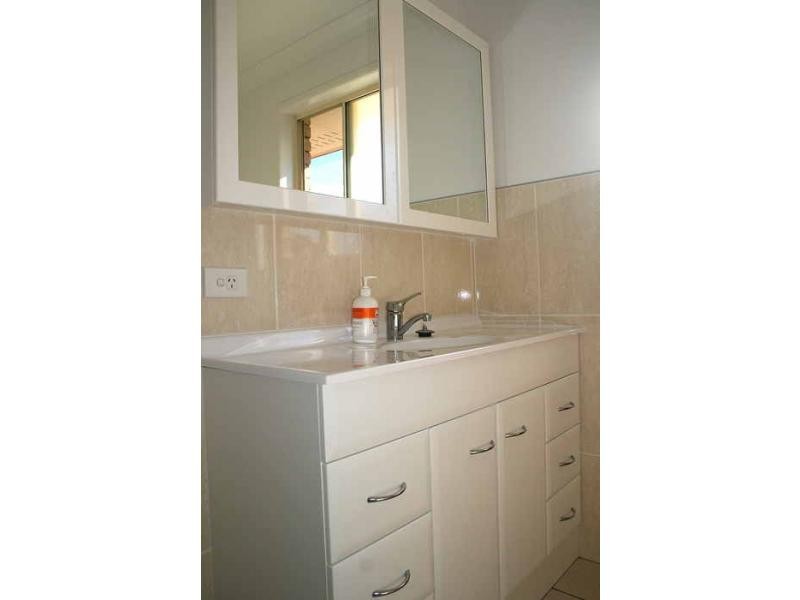 2a Hargreaves, Bundaberg South QLD 4670