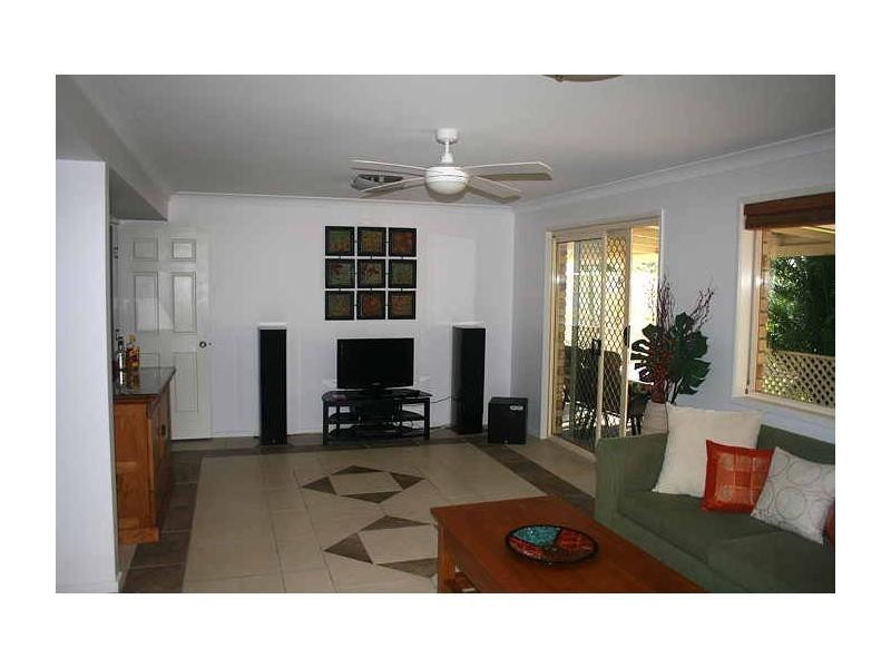 2a Hargreaves, Bundaberg South QLD 4670