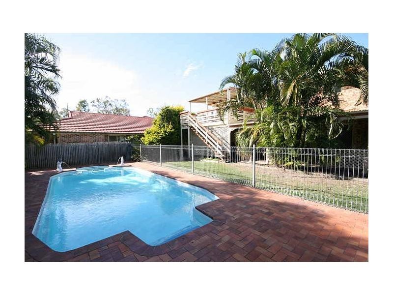 2a Hargreaves, Bundaberg South QLD 4670