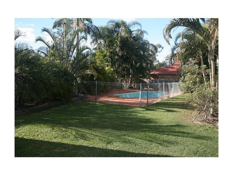 2a Hargreaves, Bundaberg South QLD 4670