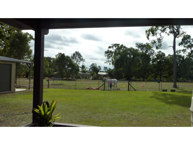 Sharon QLD 4670