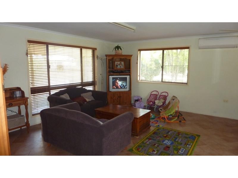 Sharon QLD 4670