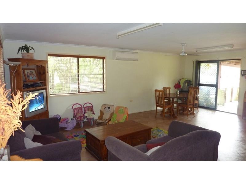 Sharon QLD 4670
