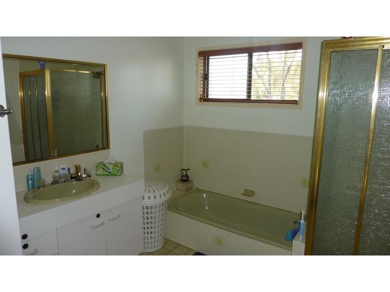 Sharon QLD 4670