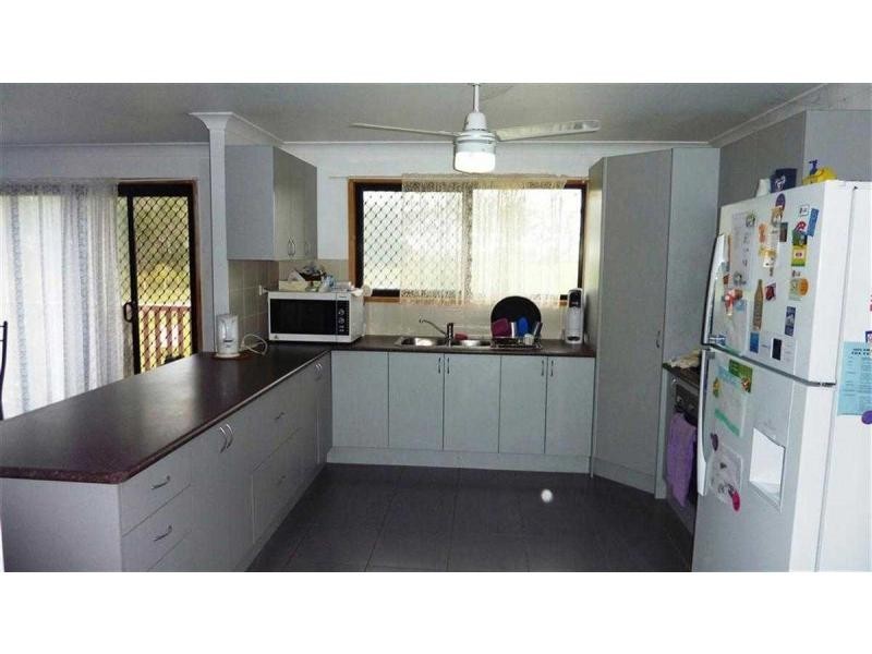 Sharon QLD 4670