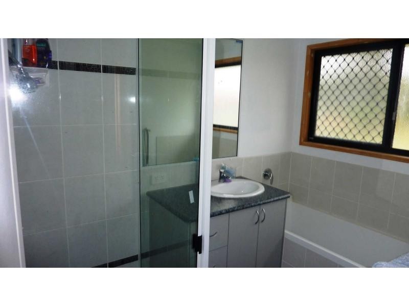 Sharon QLD 4670