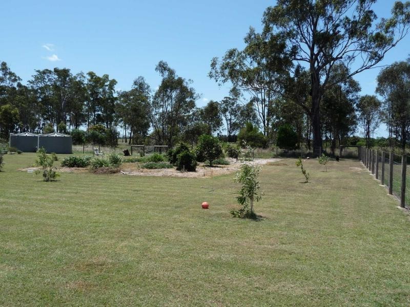 Sharon QLD 4670