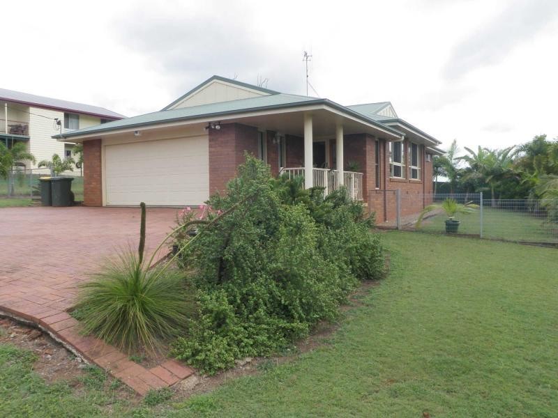 9 FORSYTH Street, Gin Gin QLD 4671