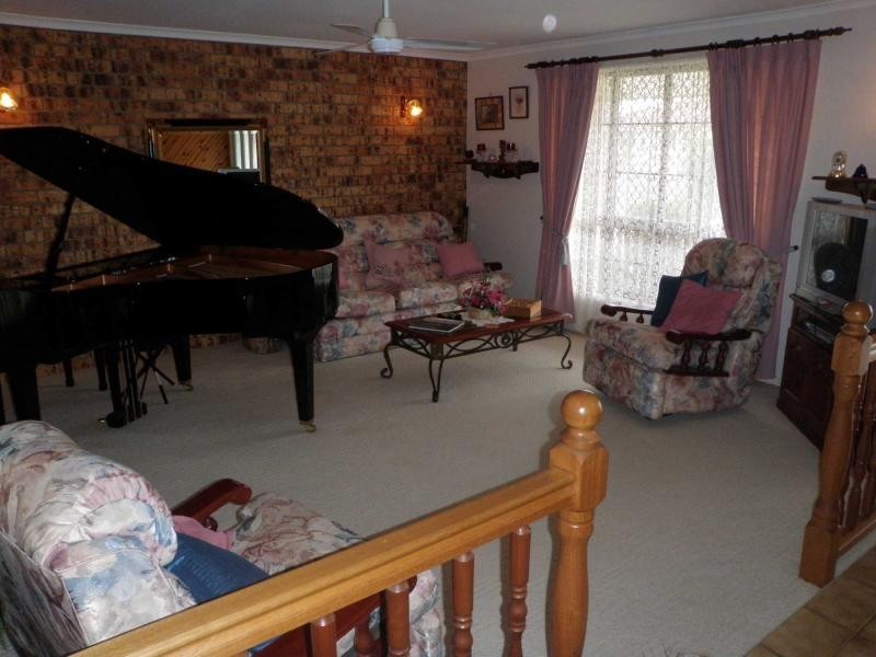 Avenell Heights QLD 4670