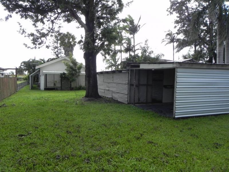 72 Bathurst Street, Elliott Heads QLD 4670