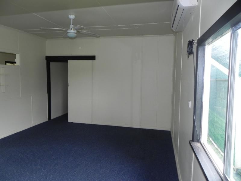 72 Bathurst Street, Elliott Heads QLD 4670