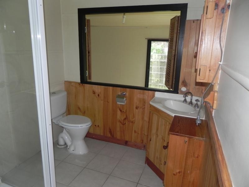 72 Bathurst Street, Elliott Heads QLD 4670