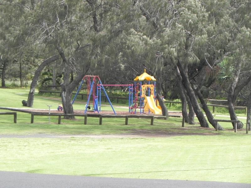 72 Bathurst Street, Elliott Heads QLD 4670