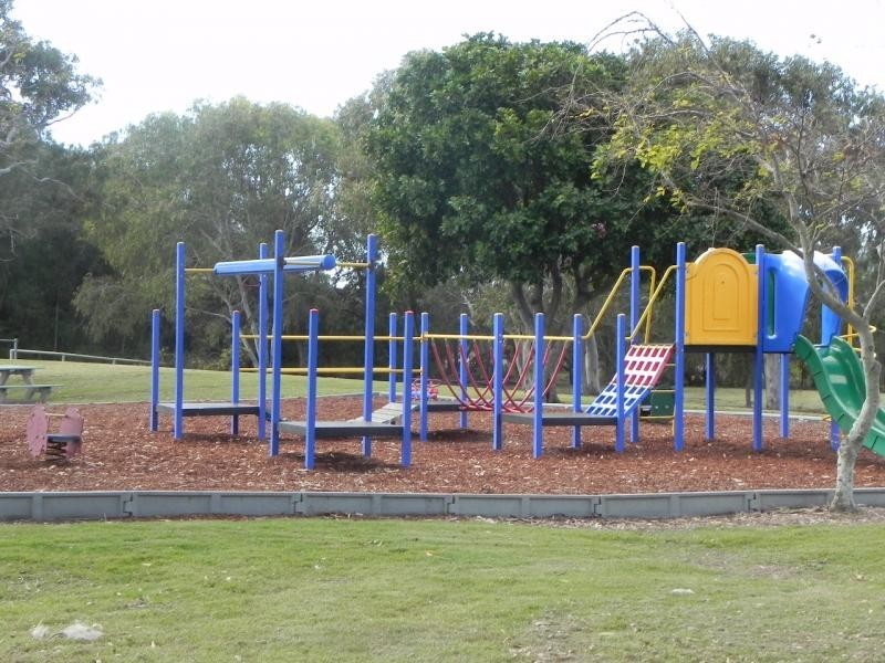 Elliott Heads QLD 4670