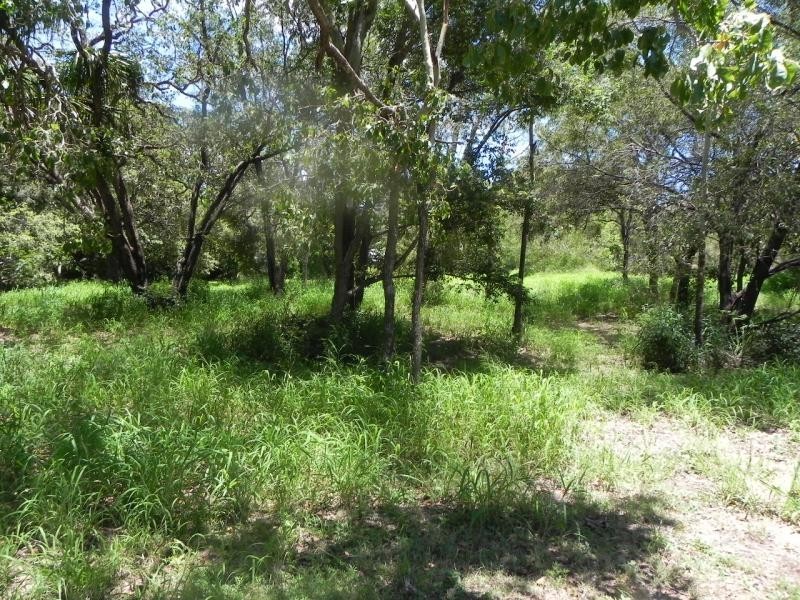 Moore Park Beach QLD 4670